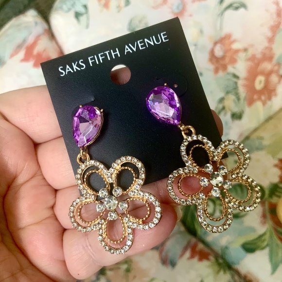 Saks Fifth Avenue EARRINGS🩷NEW Crystal Flower SPARKLING DANGLE DROP PIERCED - Picture 5 of 7